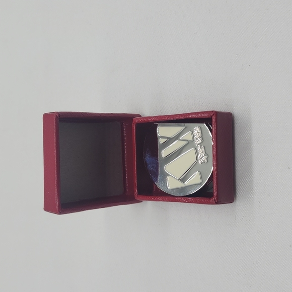 KJAER WEIS eye shadow onyx - Picture 2 of 4
